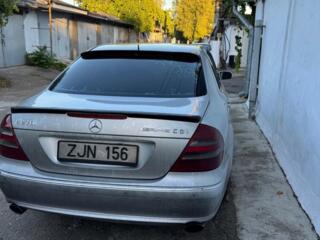 Разбираю 211 Мерседес