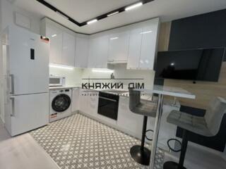 Продажа 1 к.кв. в ЖК Seven, Днепровская набережная 20Б, 38 кв.м, 7/25 