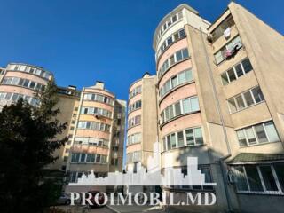 ​ Vă propunem spre vânzare acest apartament cu 4 camere, sect. ...