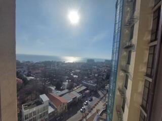 33855. Продам просторную квартиру в жилом ...