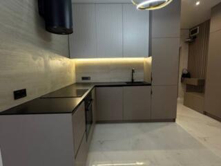 33882. Продается двухкомнатная квартира, с ...