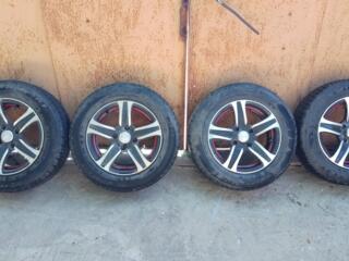 Продам диски с шинами