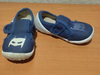 Продам детскую обувь на мальчика