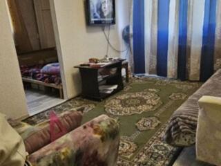 Продаётся 2-комнатная квартира, 4/4. Балка, торг.