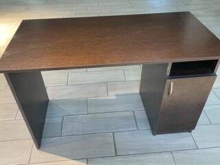 Продам офисный стол б/у в хорошем состоянии