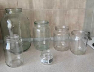 Бутыли и банки, разного объема