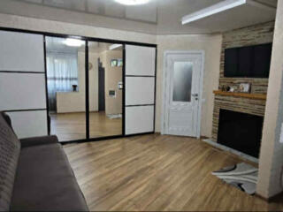 Сдаётся посуточно 1-комнатная квартира 400 леев