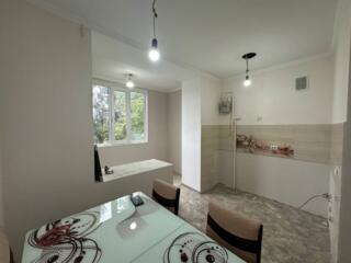 1 комнатная квартира после ремонта. Кировский. Магазин "Ника"