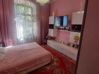 Красивая 4 комнатная квартира на Люстдорфской дороге с палисадником