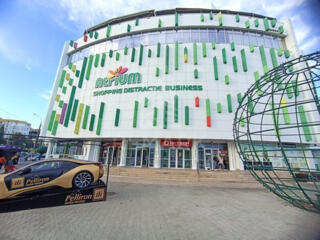 Se dă în chirie spațiu comercial, amplasat în sect. Centru, pe str. ..
