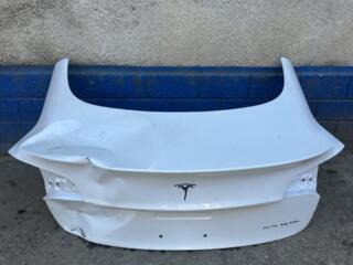 Крышка багажника TESLA 3