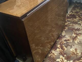 Продаю стол-книжка б/у