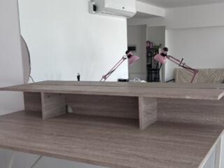 Продам Стол для визажиста / бровиста