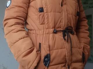 Продам зимнюю куртку