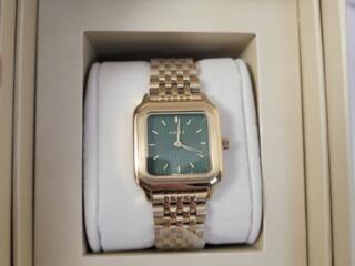 Продам новые часы