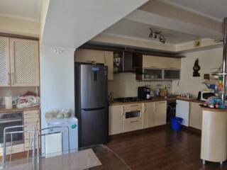 В продаже двухкомнатная квартира в доме АББО. Квартира просторная, ...