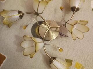 Продам люстры недорого, 250-300 руб.