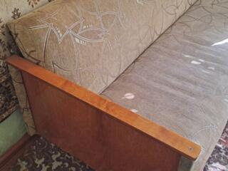 Продам советский диван и подростковую диван кровать б/у