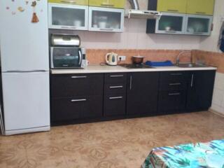 Сдам 4 ком. кв. район 7 Пересыпьской