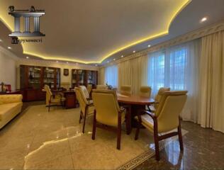 довгострокова оренда торгові площі Київ, Голосіївський, 10000 $/міс.