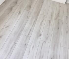 Montare laminat si plinta