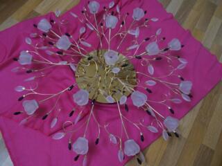 Продам люстру