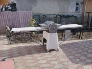 Тестораскаточная машина