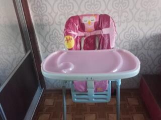 Продам столик для кормления