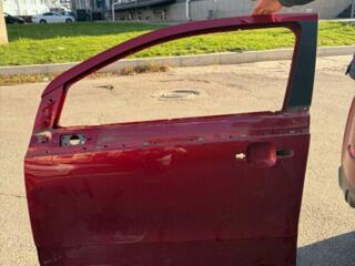 Запчасти (дверь левая и крыло) Chevrolet volt 2011
