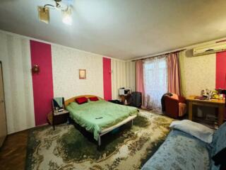 Sec. Riscani, str. Nicolae Dimo. Parc Sipka! 1 camera + living.