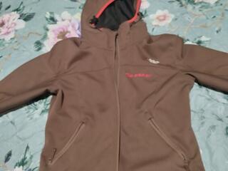 Продам куртку почти новая отличного качества