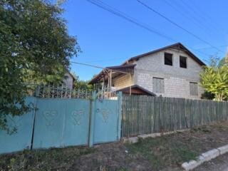 Spre vânzare 2 case pe 12 ari privat, satul Ivancea