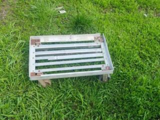 Продается алюминиевая тележка на колёсиках, цена 270 руб, 077589539.