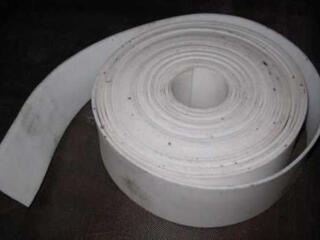 Фторопластовая полоса.