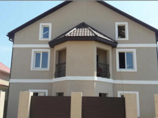 Продам отличный теплый дом  Червоном Хуторе