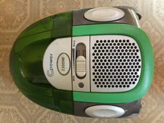 Продам пылесос на запчасти!