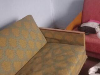 Продам диваны.