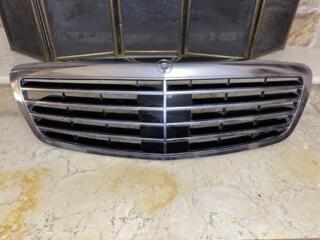 Продам решетку Mercedes s w221