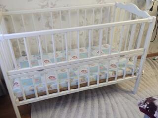 Продается детская кроватка и ортопедический матрас.