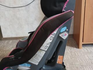 Десткое АВТОМОБИЛЬНОЕ КРЕСЛО