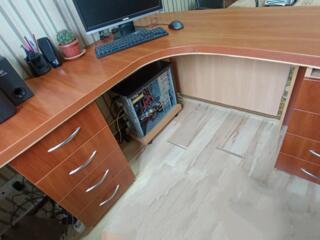 Угловой стол б/у