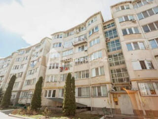 Продается 2-х комнатная квартира