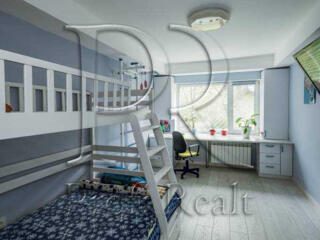 продаж 2-к квартира Київ, Дніпровський, 63900 $