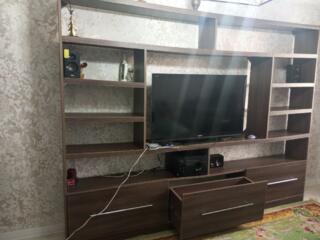 Продам отличную стенку под телевизор.
