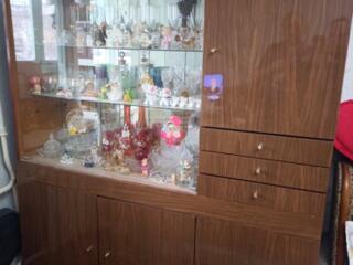 Продам сервант