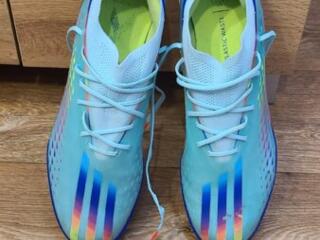 Продам футзалки Адидас!