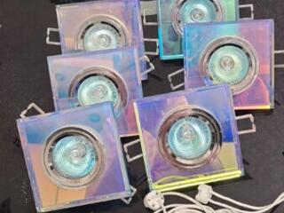 Встраиваемые плафоны с лампочками и выключателей veko