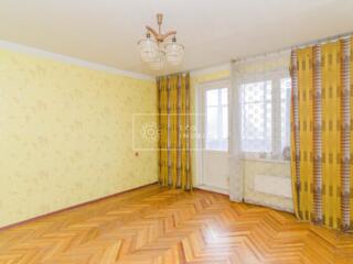 Vă propunem spre vânzare apartament cu 4 odăi amplasat în sect. ...