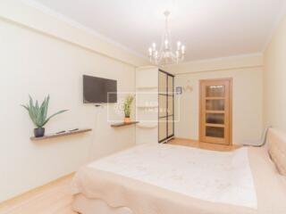 Spre vânzare apartament superb sec. Centru, str. Lev Tolstoi, cu 3 ...
