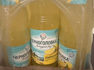 Соки Вода осталось с мероприятия..